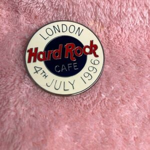 Hard rock july 4th 1996 London pin